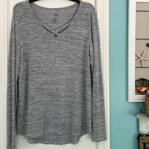 Sonoma X front knit long sleeve size M